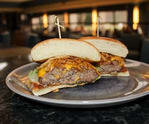 California Style Black Angus Burger