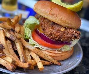 GG's Fried Chicken Sandwich