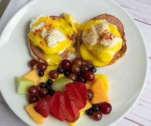 Eggs Benedict