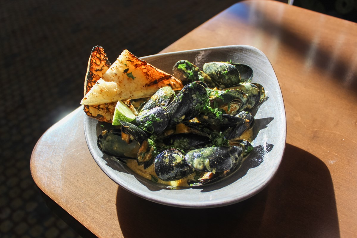 Thai Coconut Curry Mussels